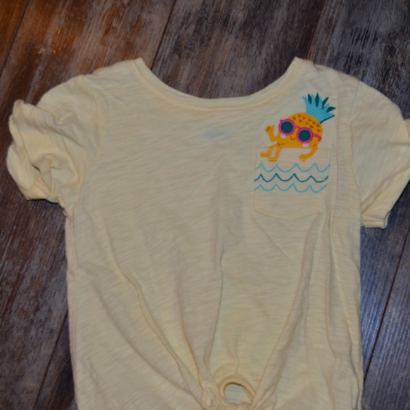 Old Navy 3T Yellow Shirt w/Pineapple - Picture 1 of 4